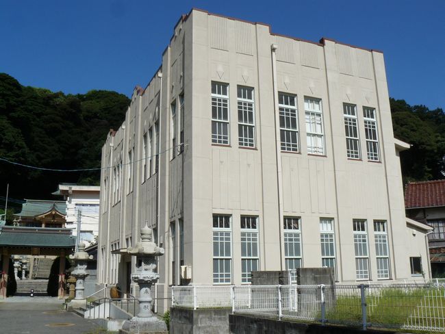 ���]�Ò�����{����