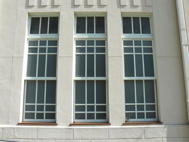 ���]�Ò�����{����