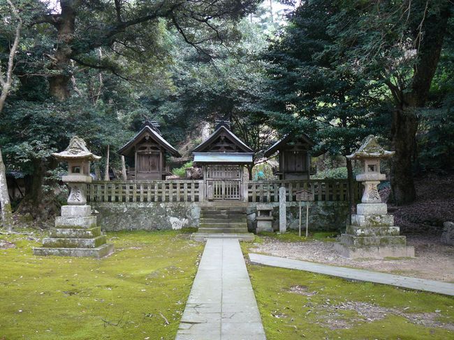 �k��������