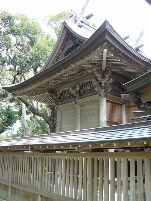 ��R��א_��